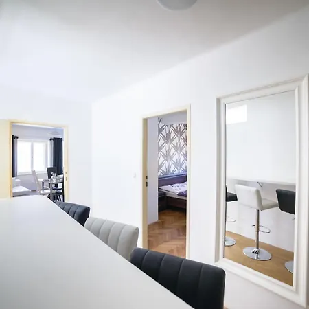 Apartments Old Town Square 27 Prague Room photo